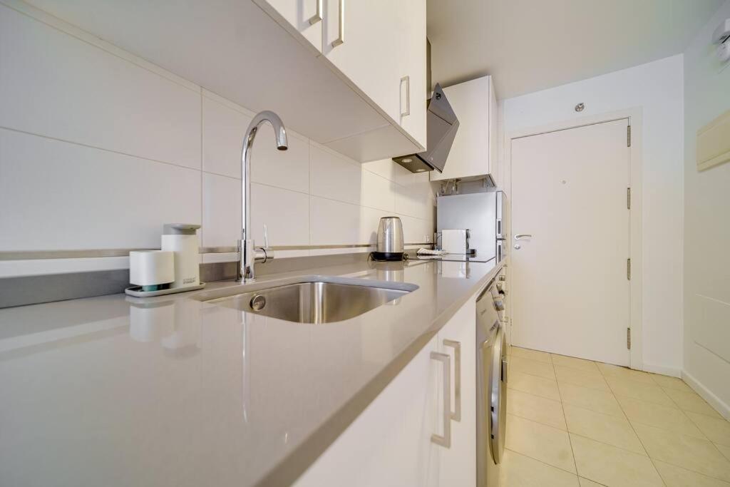 Sophisticated Studio In The Center Of Малага Екстер'єр фото