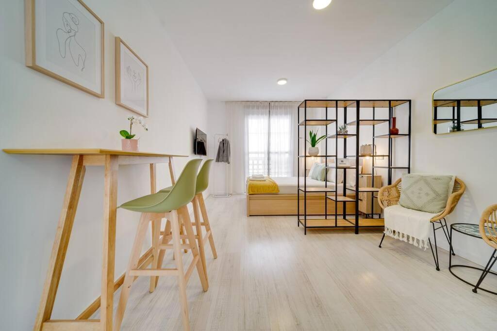 Sophisticated Studio In The Center Of Малага Екстер'єр фото
